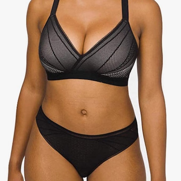 Lululemon Awake to Lace Bra Black/Beige Size 32 E - Picture 3 of 16